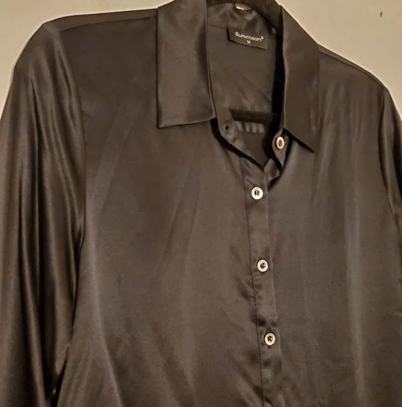 New Slipintosoft Button Down 100% Silk Black Blouse Size Medium Women NWOT - Picture 4 of 9
